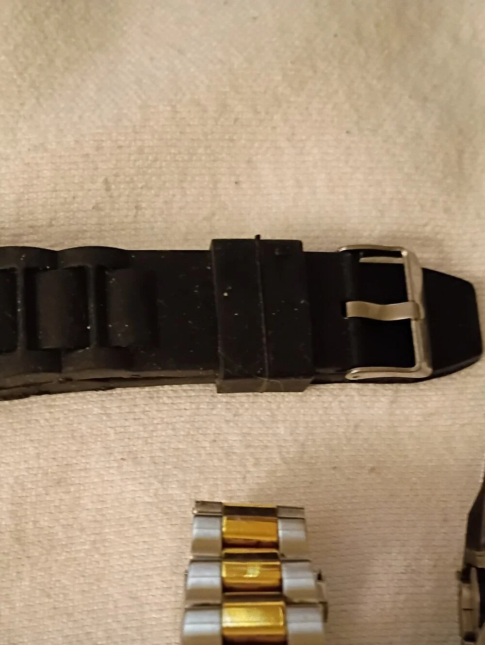 Lot Of 7 Unisex Watches Needing Backs Plus 5 Extra Bands For Repair